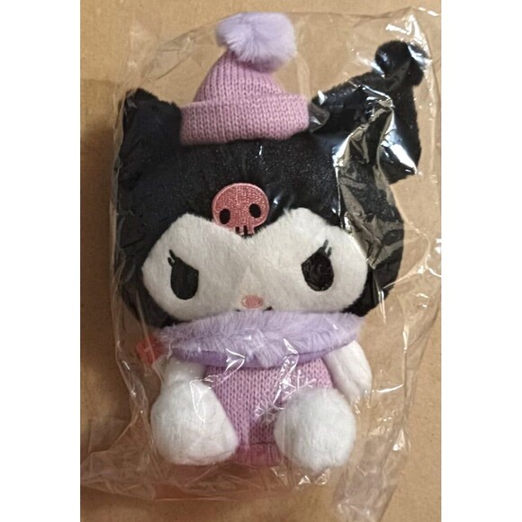 Kuromi Plushie - Picture 7 of 12